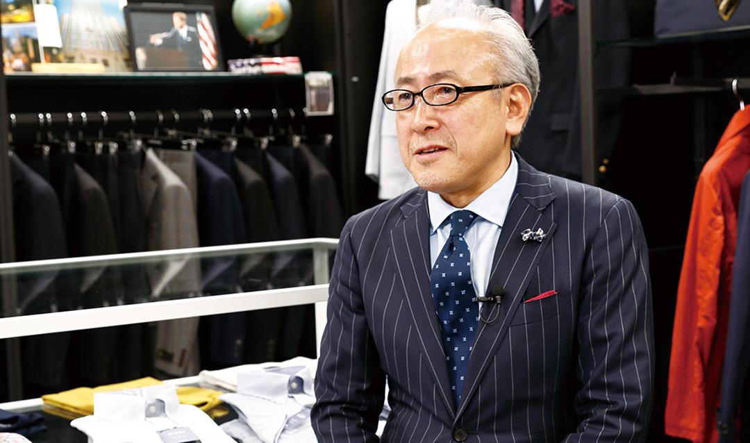 全社展開に先駆けて、千葉幕張のアウトレット店にRFIDを導入