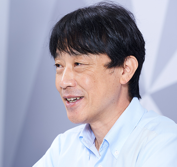 リテール・ソリューション事業本部　ソリューション企画開発センター　SCMソリューション商品部　オートIDソリューション担当　グループ長　浅野 壮介